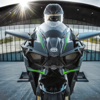 Рейтинг самых быстрых серийных мотоциклов в мире 2024: какую скорость развивают и сколько стоят